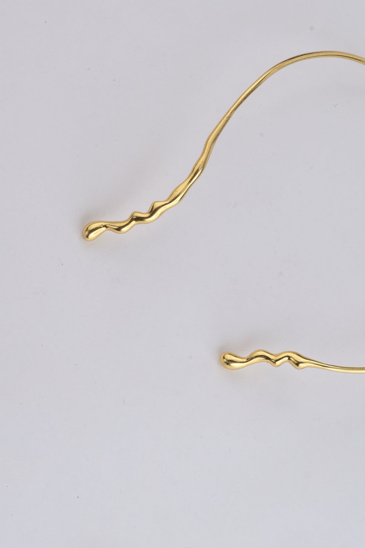 Eterna Arc Choker