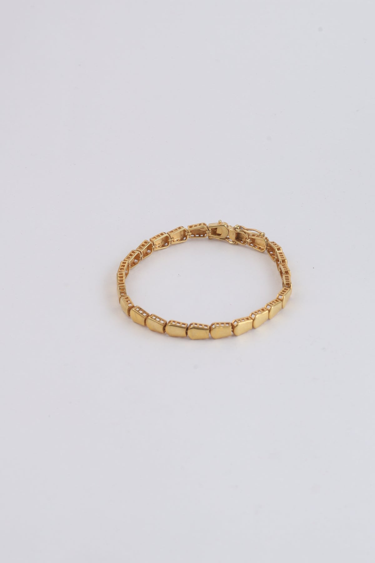 Linea Link Bracelet