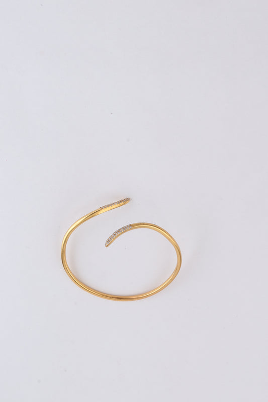 Svelte Arc Bangle