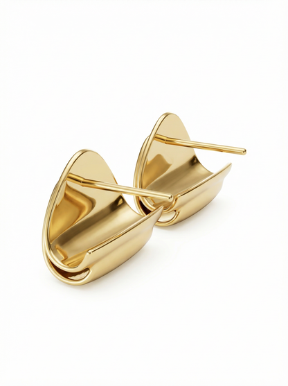 Claspe Minimalist Drop Earring