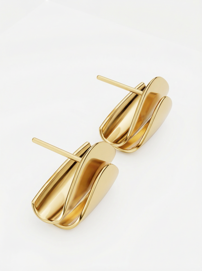 Claspe Minimalist Drop Earring