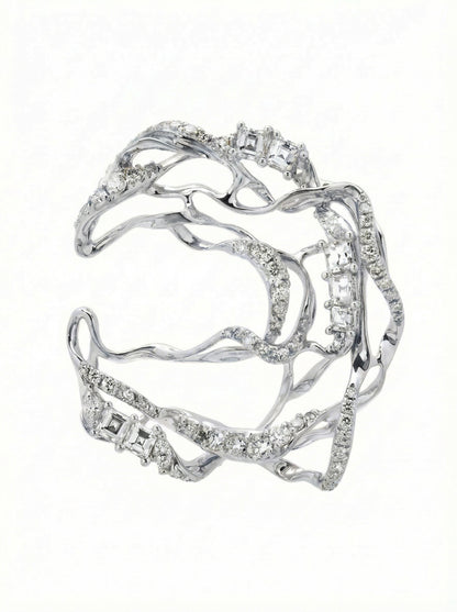 Loop De Luxe Luxury Hoop Earring