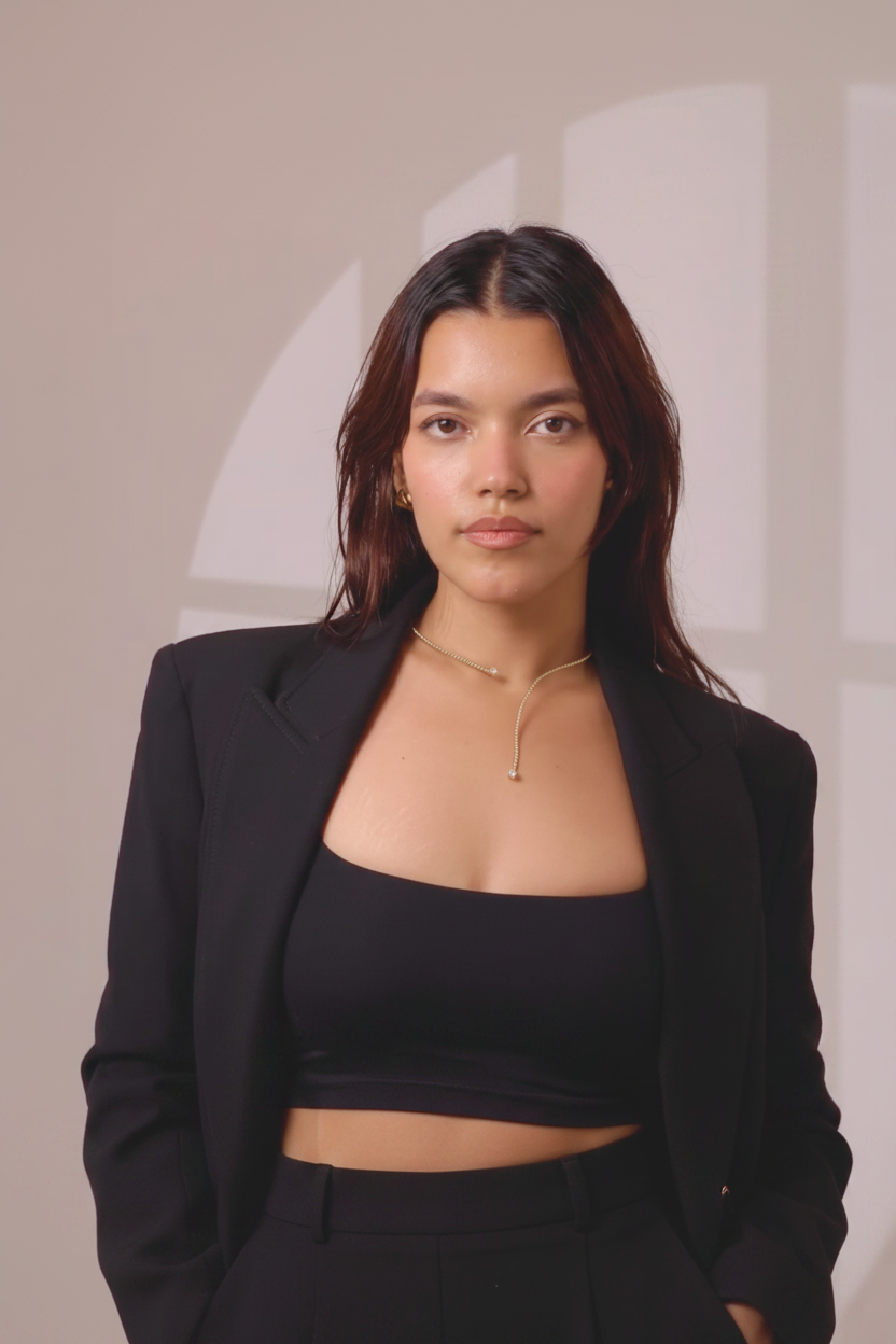 Model wearing the 925 sterling silver lariat neckpiece